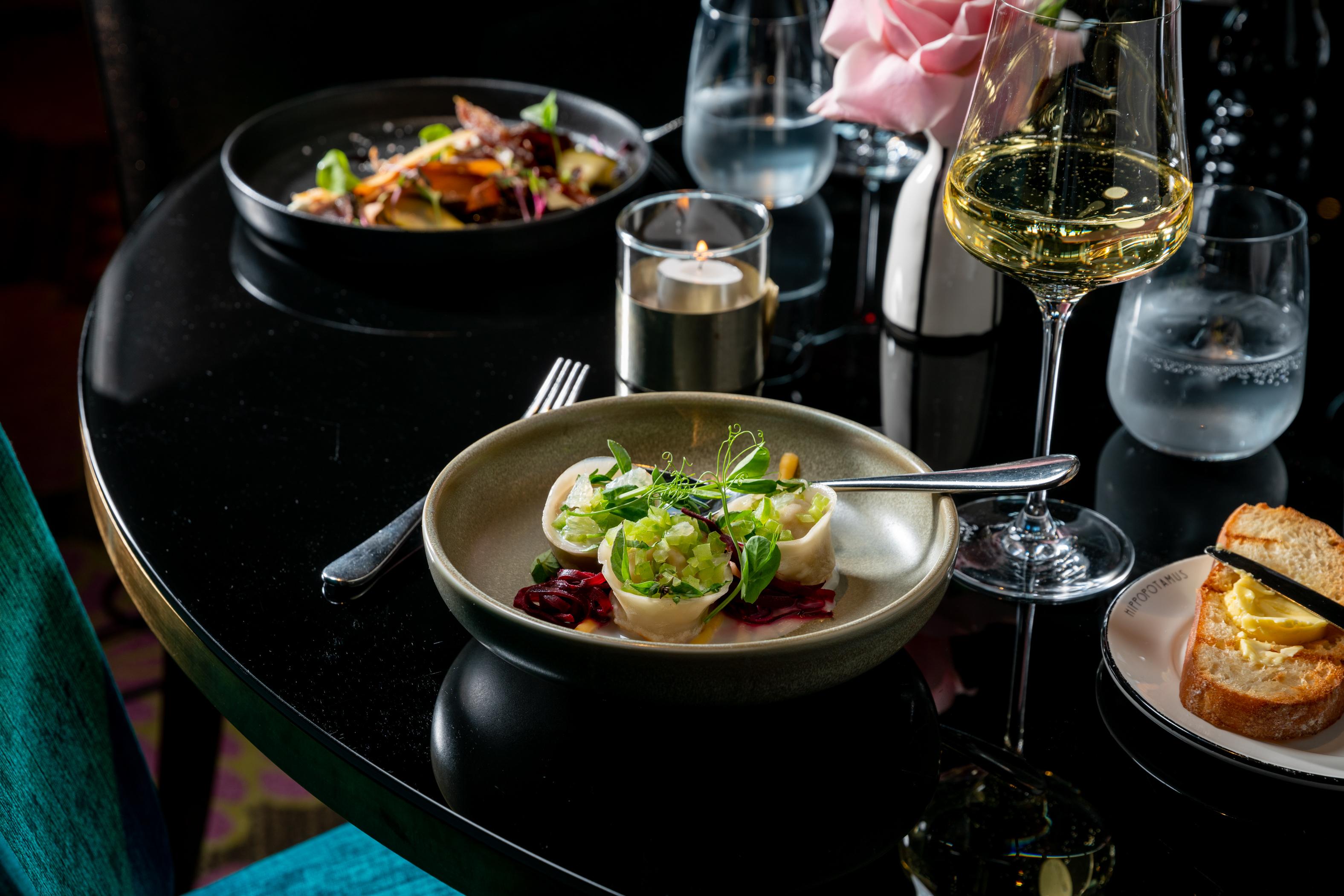 Museum Apartment Hotel, Independent Collection By Evt Wellington Eksteriør bilde A meal at the restaurant