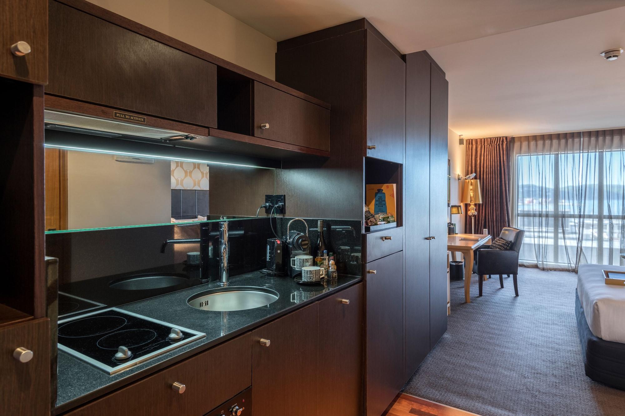 Museum Apartment Hotel, Independent Collection By Evt Wellington Eksteriør bilde Kitchenette in a serviced apartment