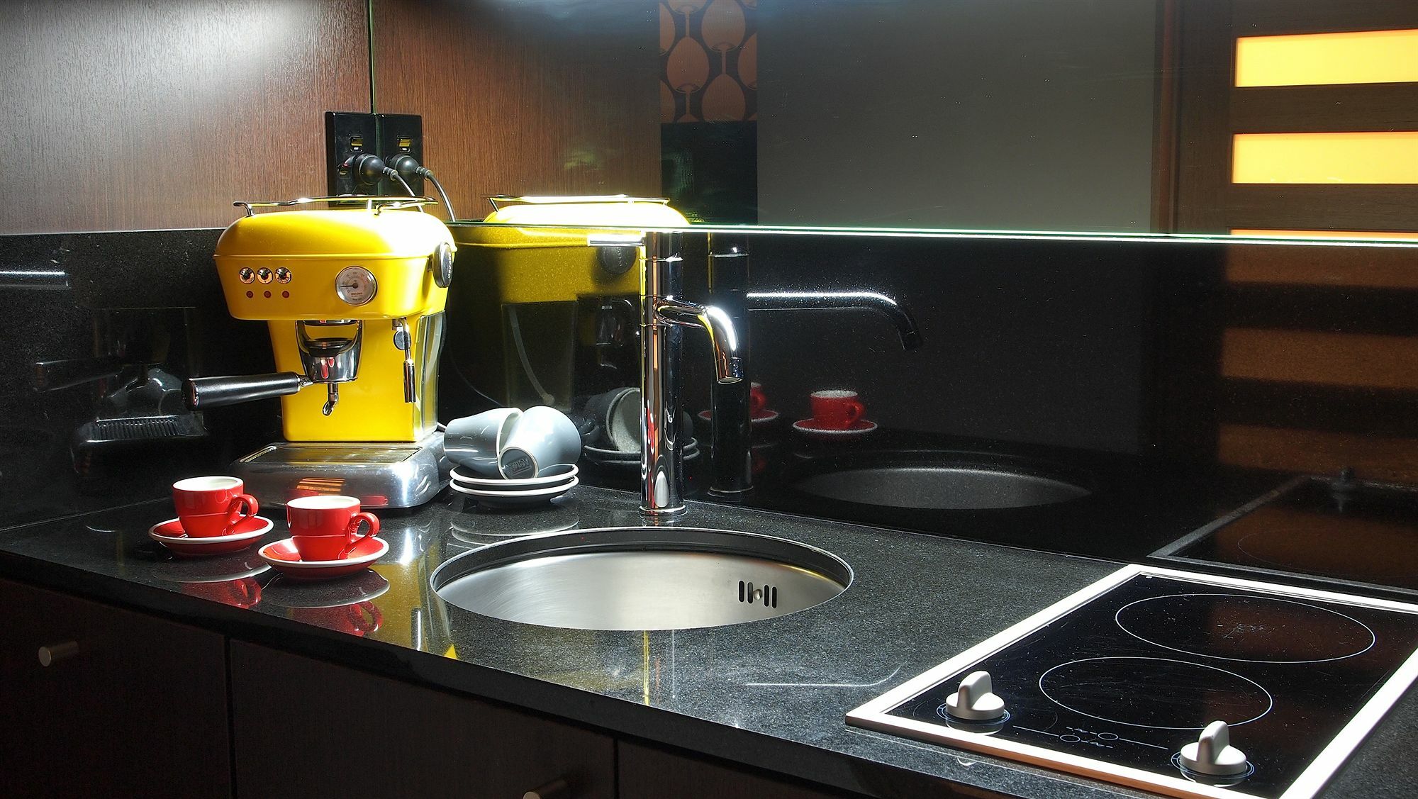 Museum Apartment Hotel, Independent Collection By Evt Wellington Eksteriør bilde A kitchen with a built-in sink